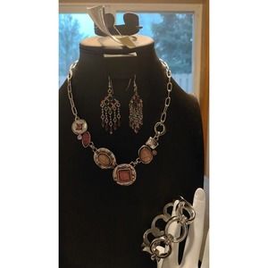 FOUR PIECE SET WOMEN'S FASHION JEWELRY 18 1/2" NECKLACE EARRINGS BRACELET BROOCH